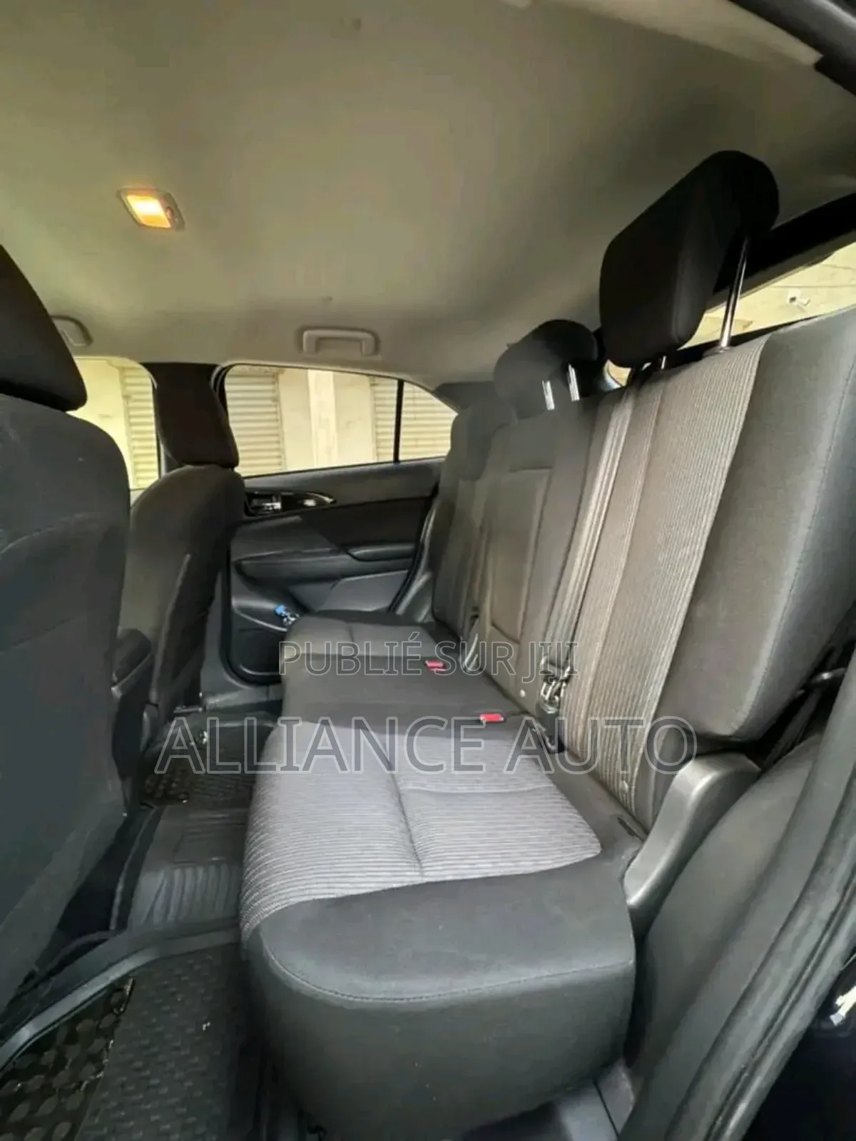 Mitsubishi Eclipse 2023 Noir