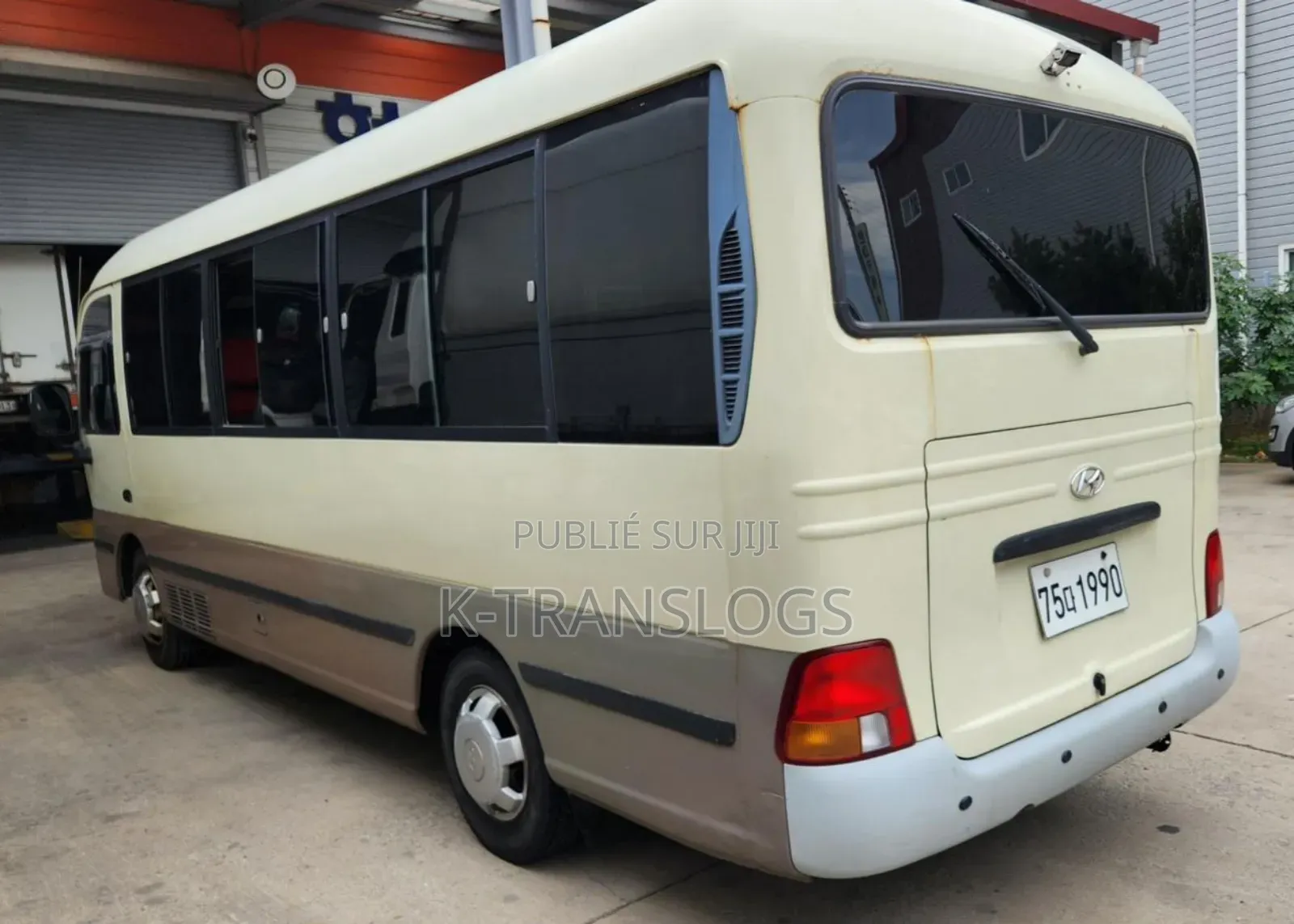 Hyundai County 2018 Beige