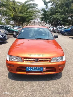 Toyota Corolla 2002 Orange