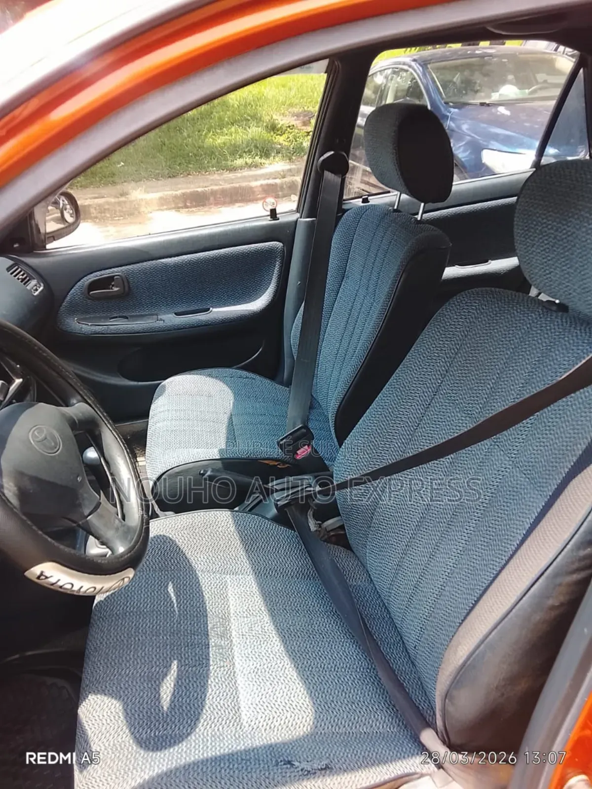 Toyota Corolla 2002 Orange