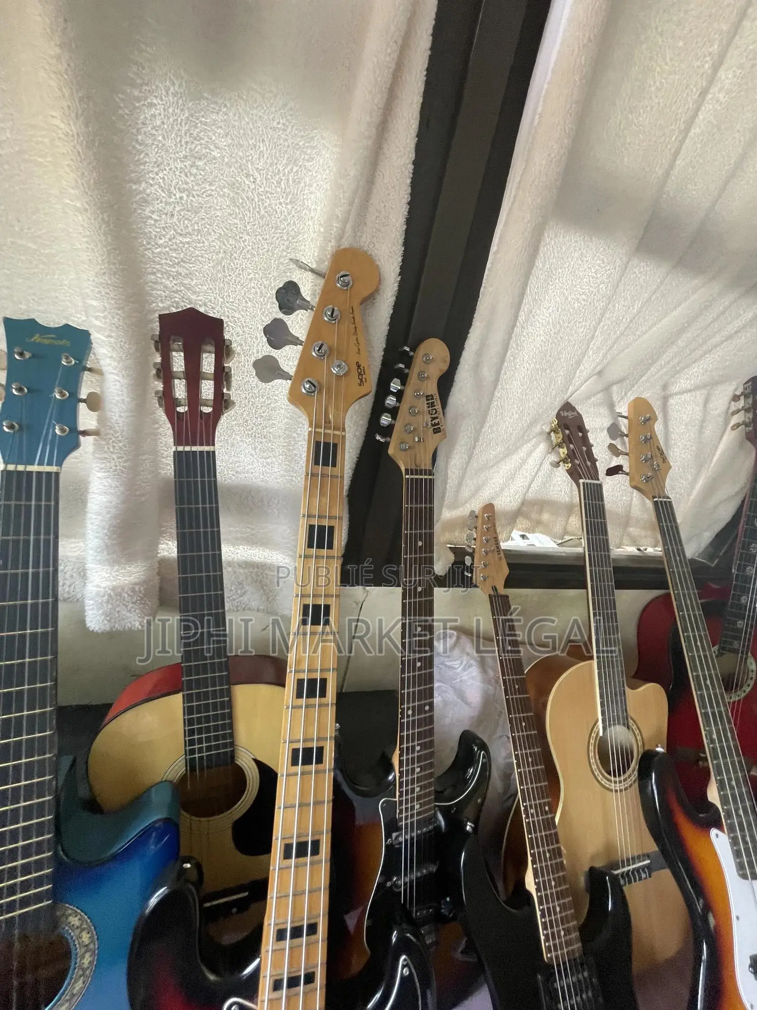 Guitare Sèche Et Folk