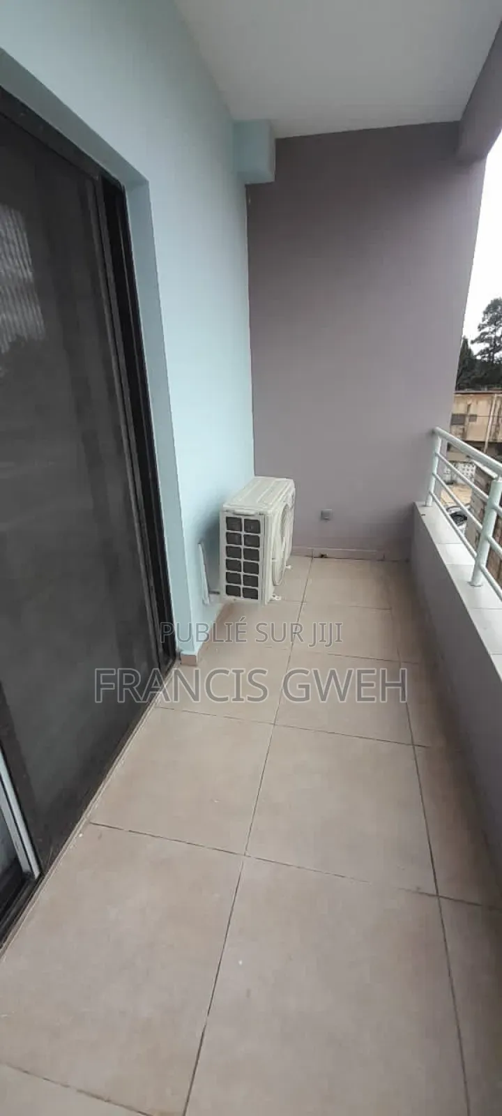 3chbre Appartement dans Francis Gweh, Cocody à Louer