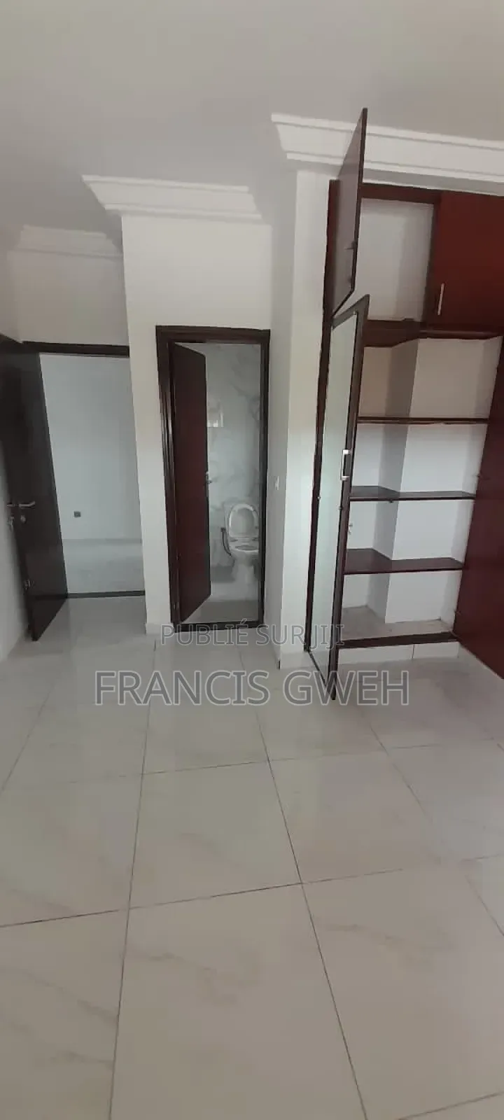 3chbre Appartement dans Francis Gweh, Cocody à Louer