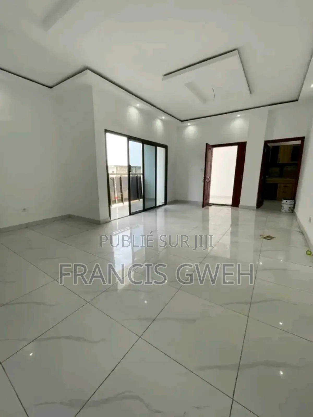 2chbre Appartement dans Francis Gweh, Cocody à Louer
