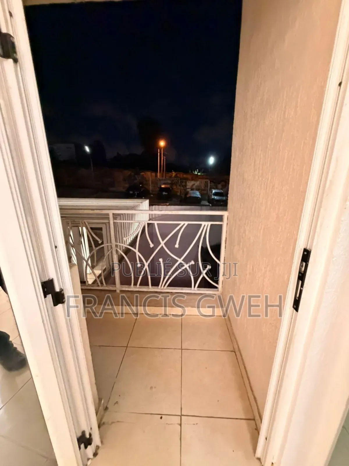 1chbre Appartement dans Francis Gweh, Cocody à Louer