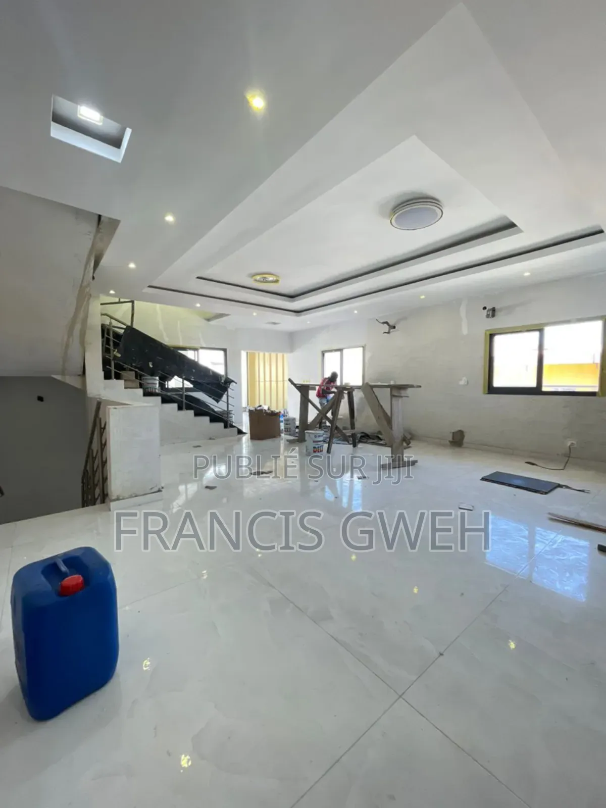 6chbre Duplex dans Francis Gweh, Cocody à Vendre