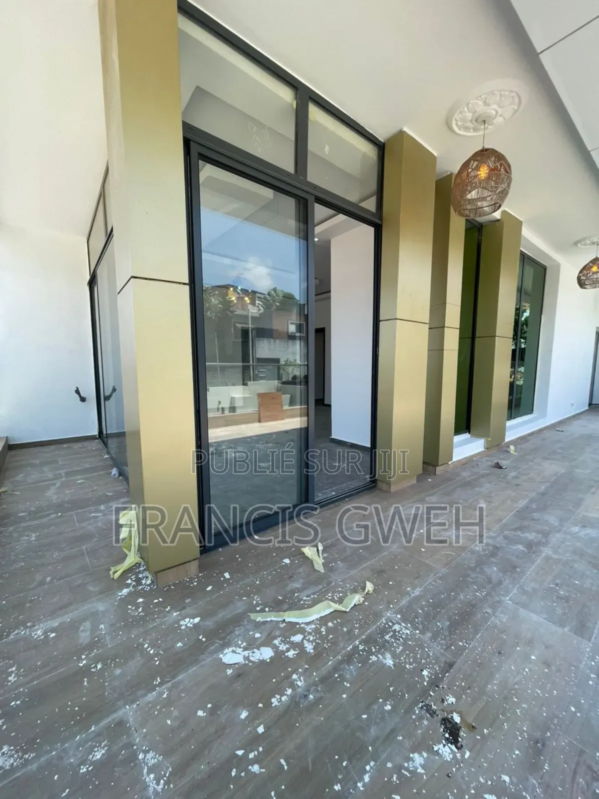 6chbre Duplex dans Francis Gweh, Cocody à Vendre