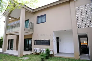 Meublé 5chbre Duplex dans Francis Gweh, Cocody à Vendre