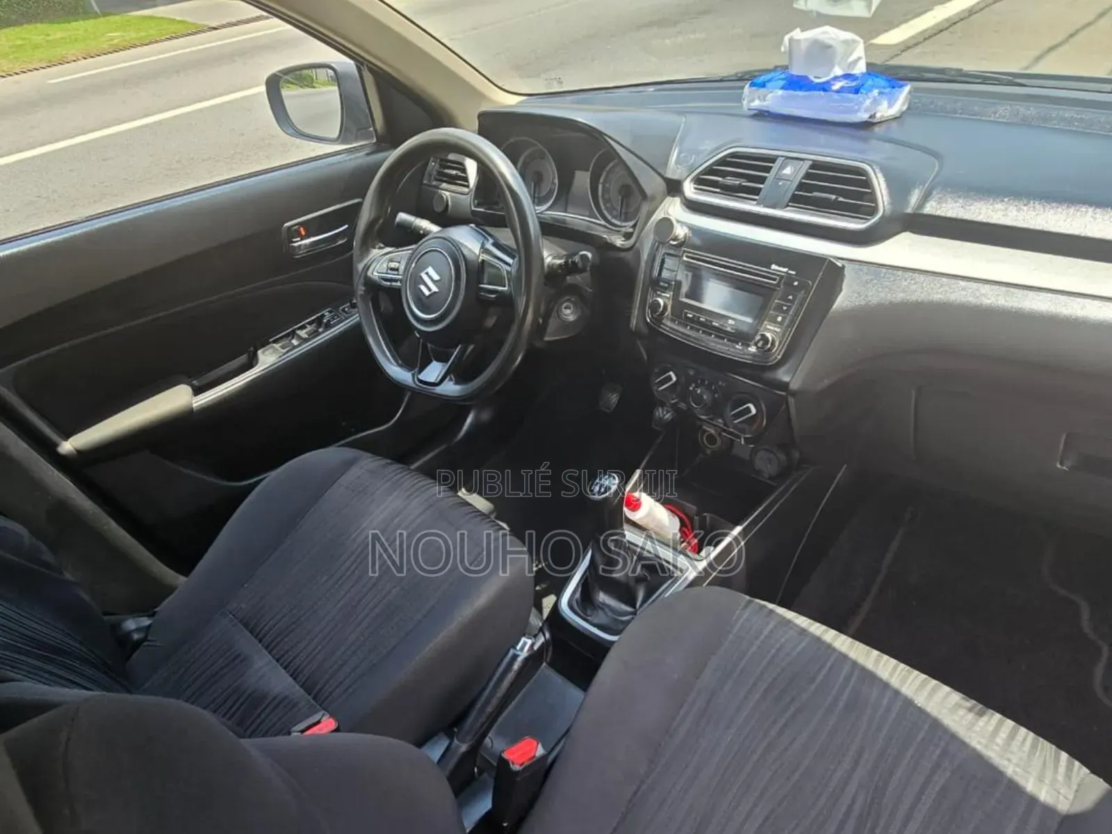 Suzuki Dzire 2024 Bleu