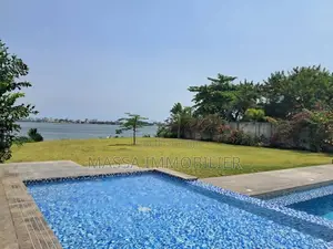 6chbre Duplex dans Massa Immobilier, Cocody à Vendre