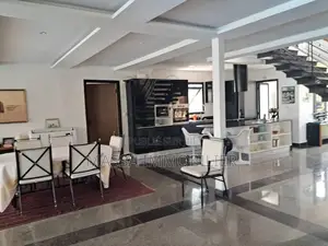 6chbre Duplex dans Massa Immobilier, Cocody à Vendre