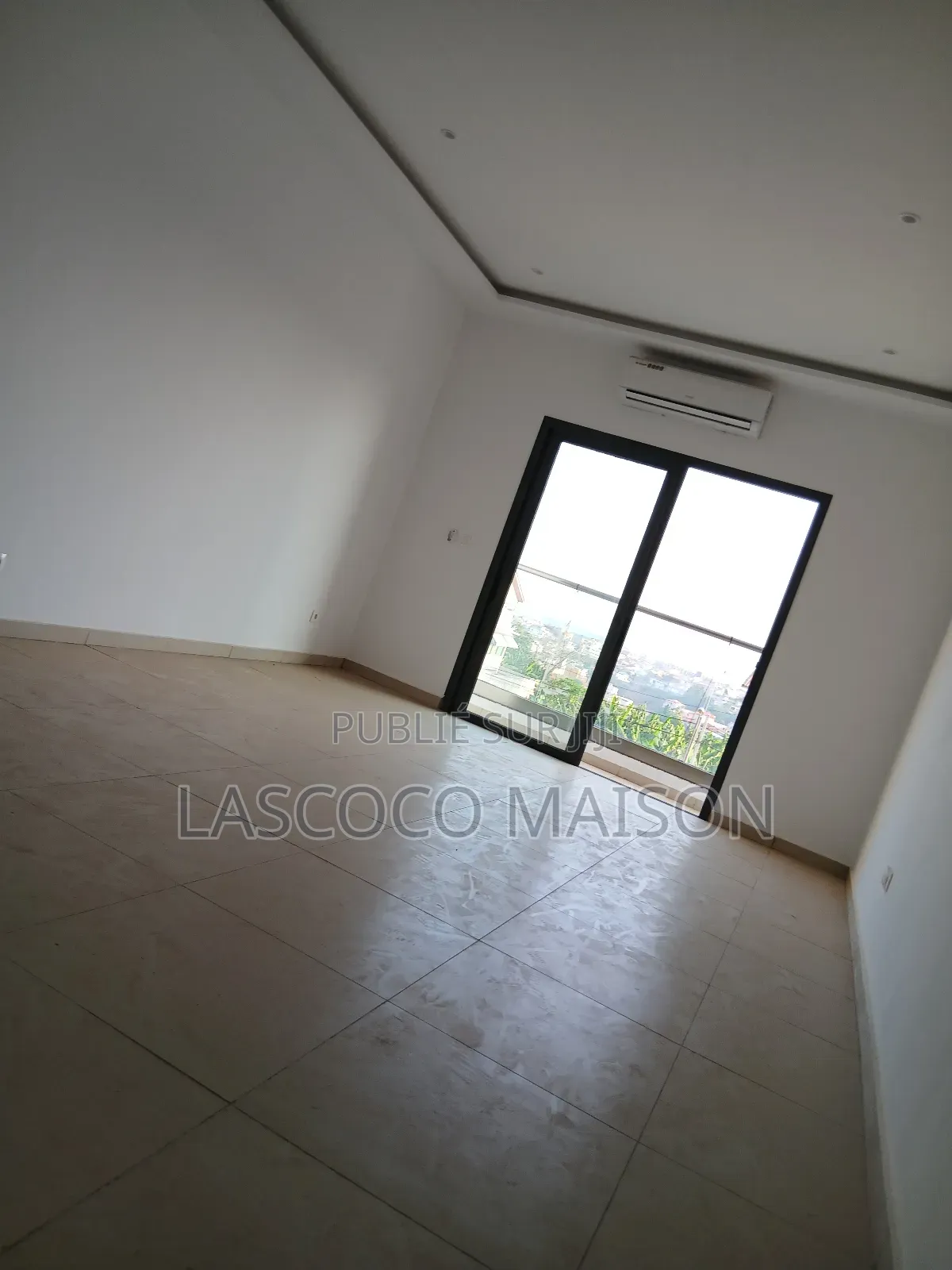 2chbre Appartement dans Lascoco Maison, Cocody à Louer
