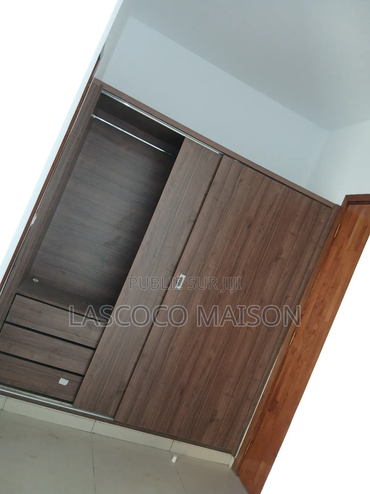 2chbre Appartement dans Lascoco Maison, Cocody à Louer