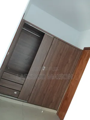 2chbre Appartement dans Lascoco Maison, Cocody à Louer