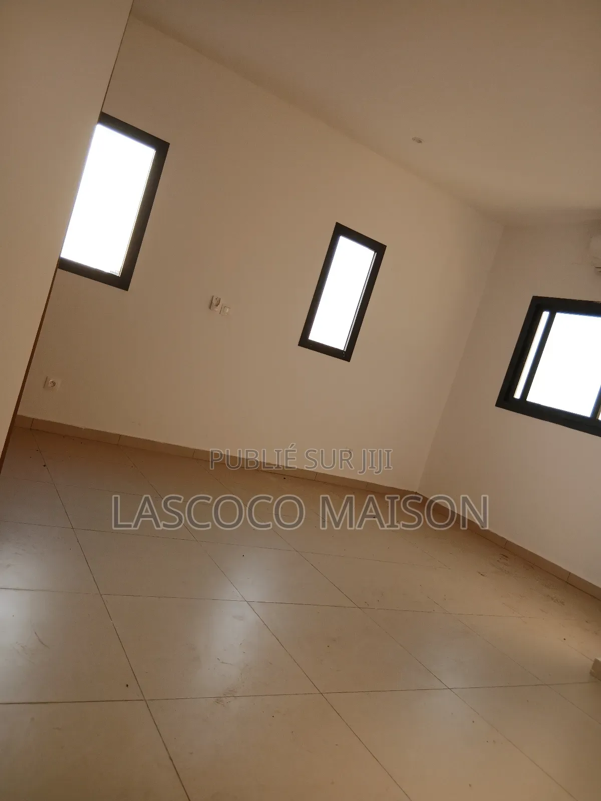 2chbre Appartement dans Lascoco Maison, Cocody à Louer
