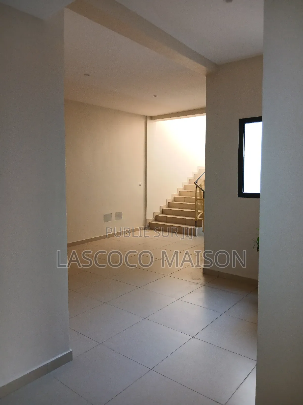 2chbre Appartement dans Lascoco Maison, Cocody à Louer
