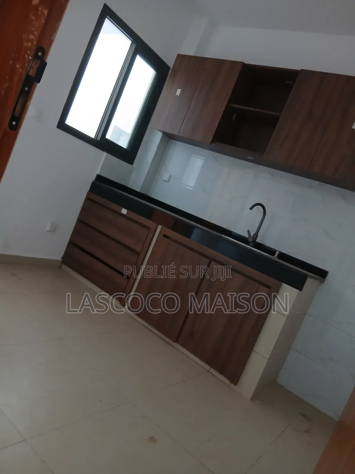 2chbre Appartement dans Lascoco Maison, Cocody à Louer