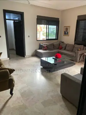 7chbre Duplex dans Cocody à Louer