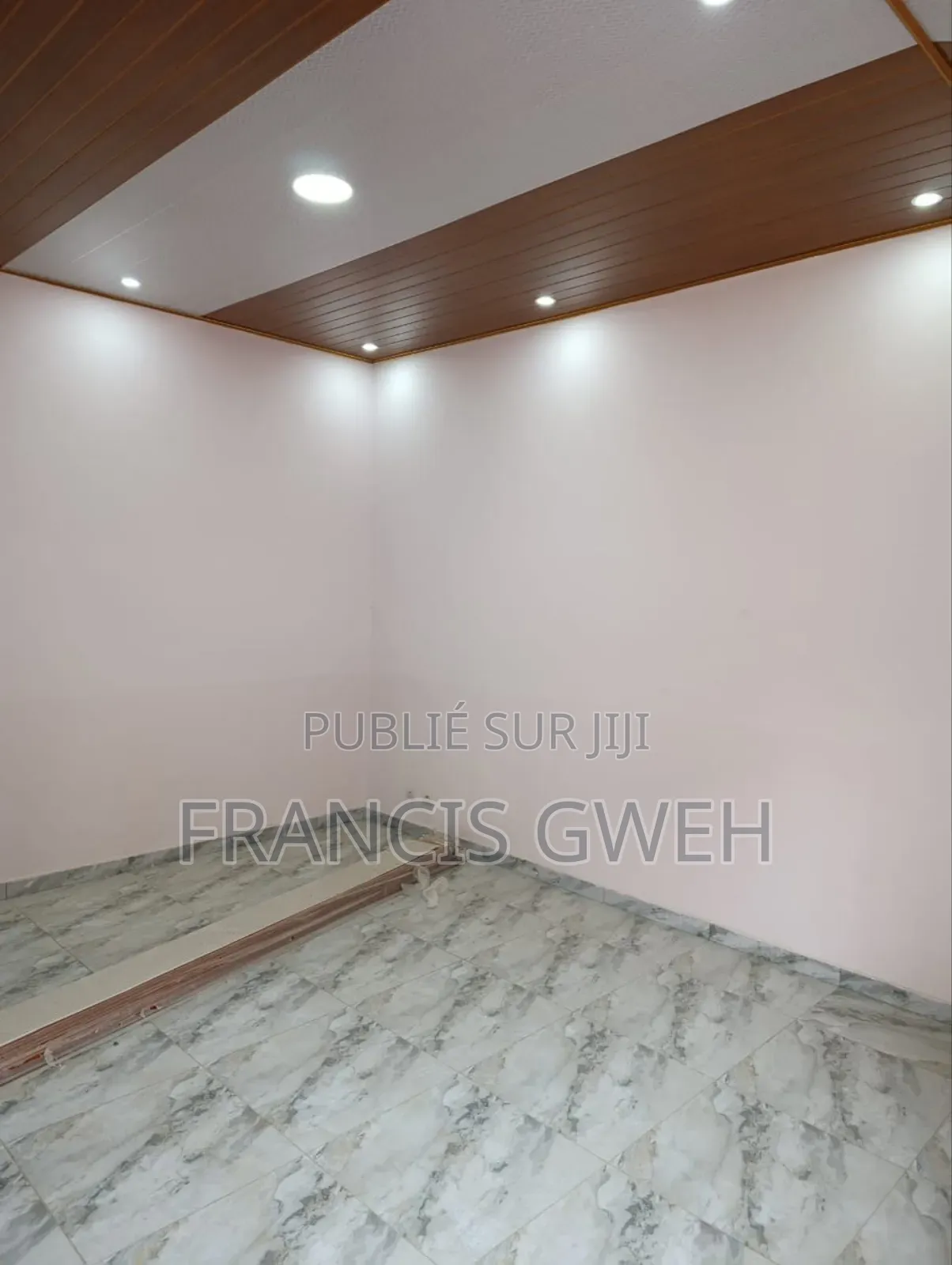 2chbre Villa dans Francis Gweh, Cocody à Vendre