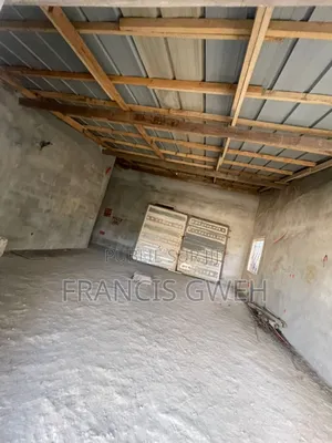 5chbre Villa dans Francis Gweh, Cocody à Vendre