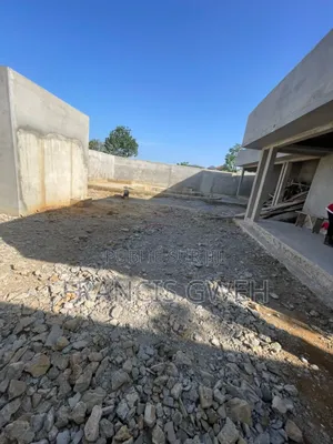 5chbre Villa dans Francis Gweh, Cocody à Vendre