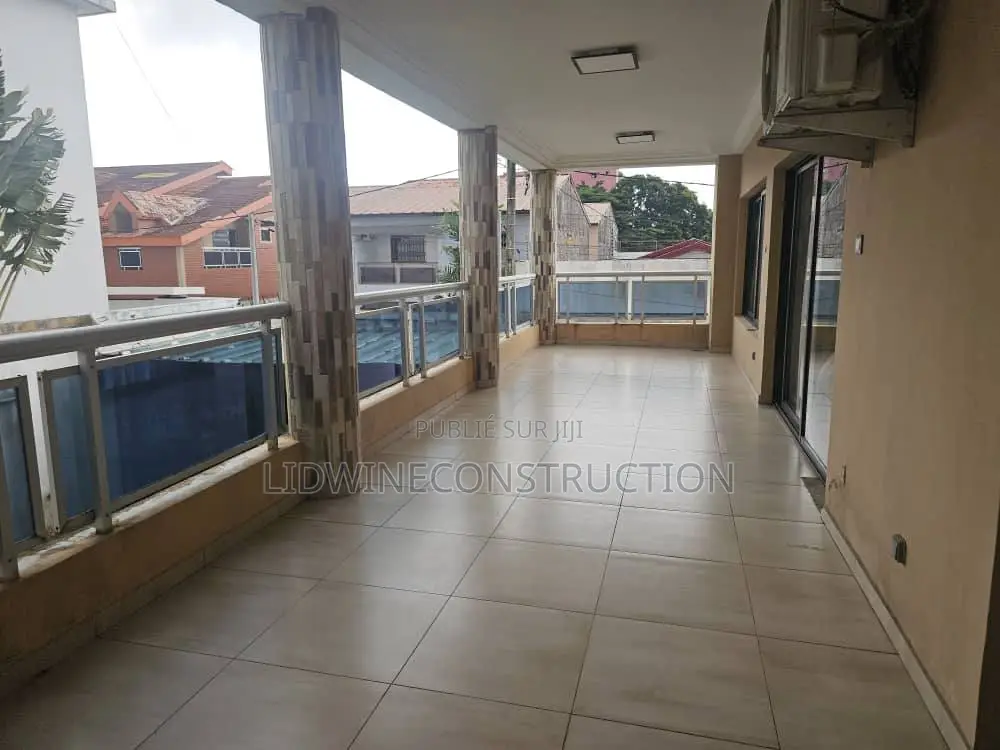7chbre Villa dans Cocody à Louer