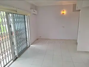 8chbre Villa dans Deux Plateaux à Louer