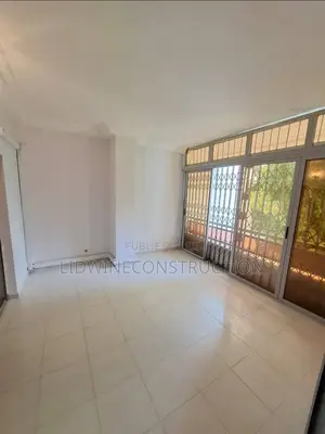 8chbre Villa dans Deux Plateaux à Louer