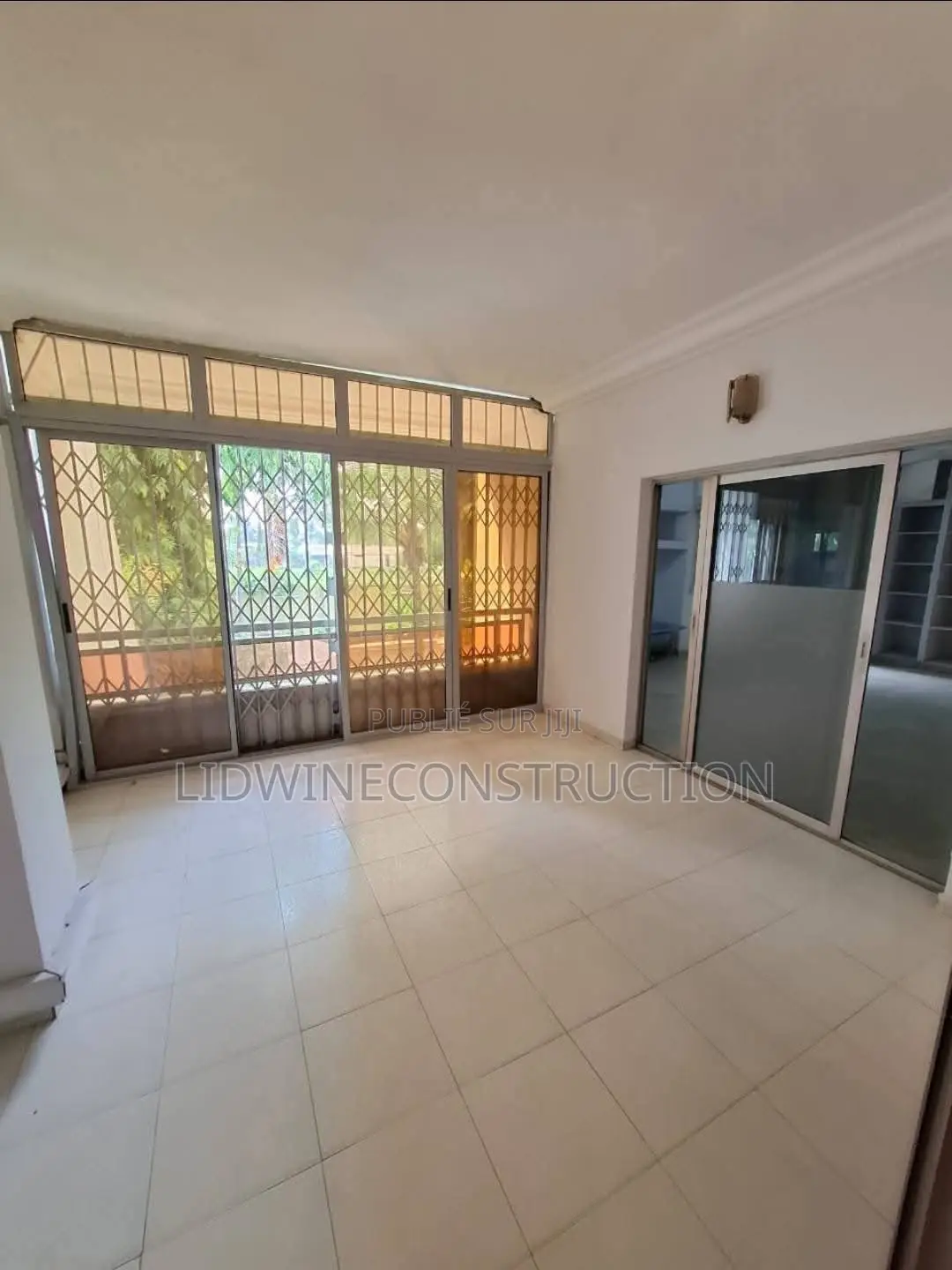 8chbre Villa dans Deux Plateaux à Louer