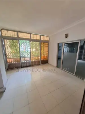 8chbre Villa dans Deux Plateaux à Louer