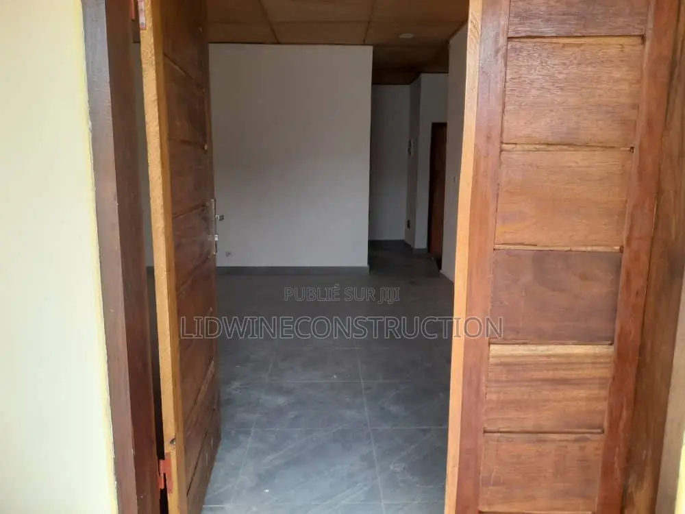 3chbre Villa dans Songon à Vendre