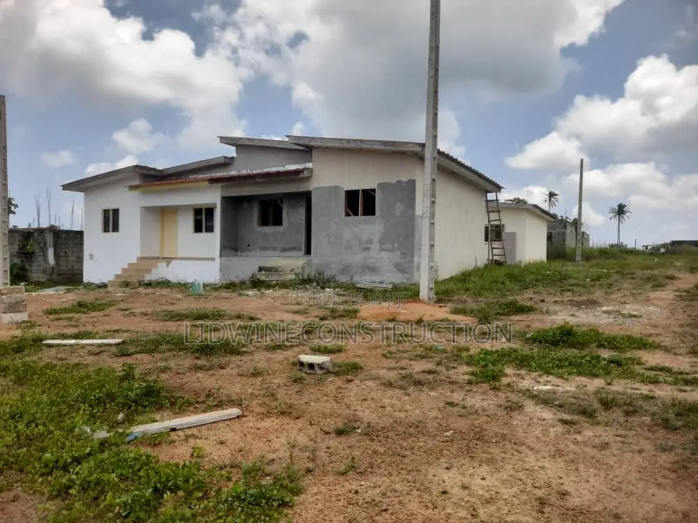 3chbre Villa dans Songon à Vendre