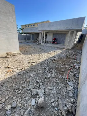 Meublé 6chbre Villa dans Elite Immobilier, Cocody à Vendre