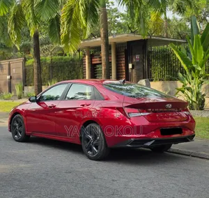 Hyundai Elantra 2022 Autre