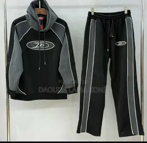 Vêtements Costume