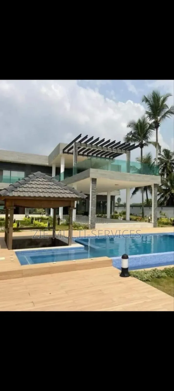 Meublé 10chbre Duplex dans Zié Multi-Service, Grand-Bassam à Vendre