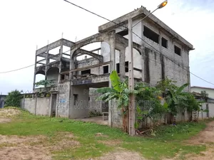 8chbre Duplex dans Zié Multi-Service, Bingerville à Vendre