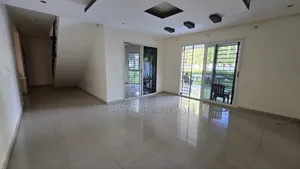 5chbre Duplex dans Aba Immobilier Ci, Grand-Bassam à Louer