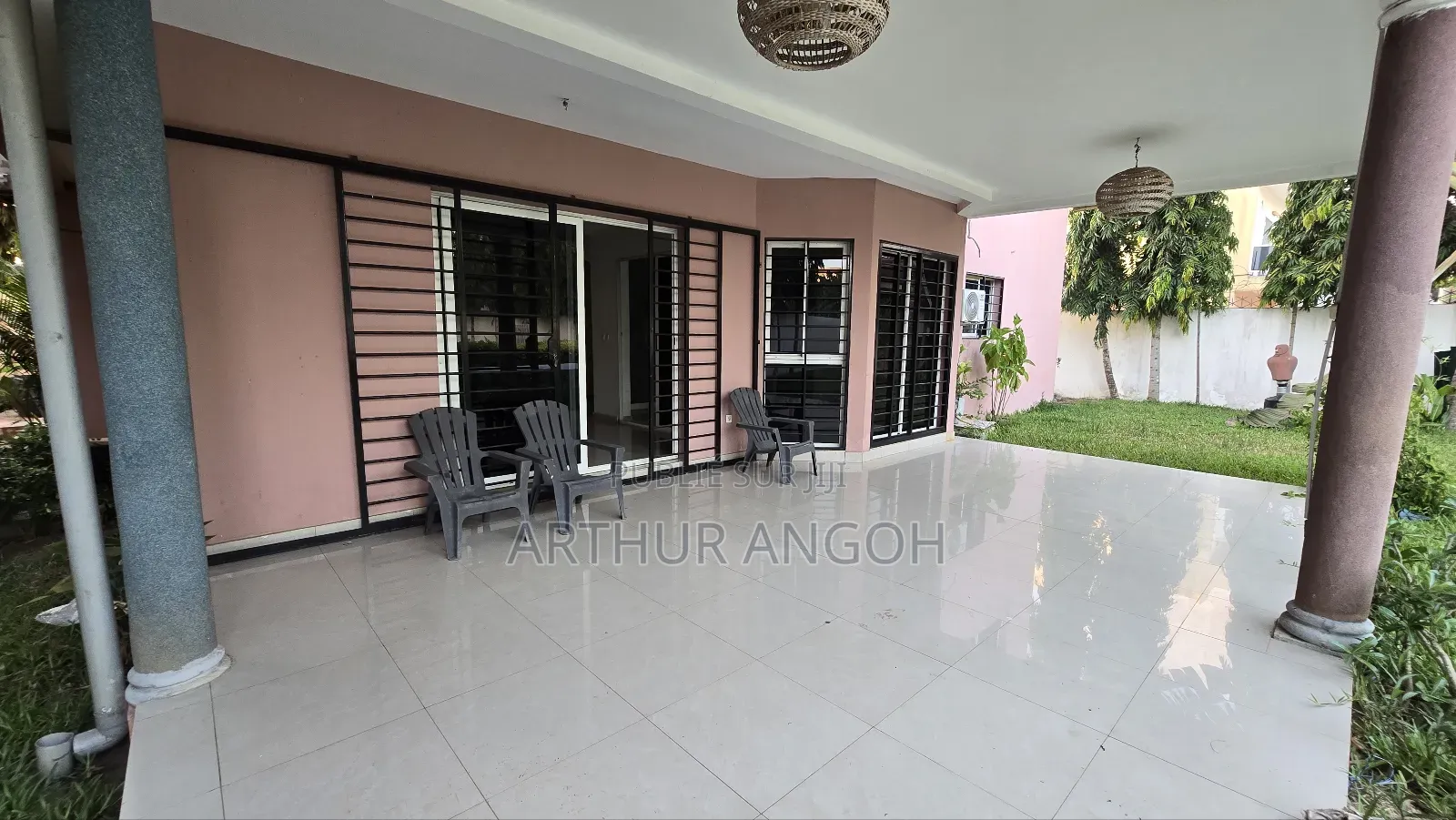 5chbre Duplex dans Aba Immobilier Ci, Grand-Bassam à Louer