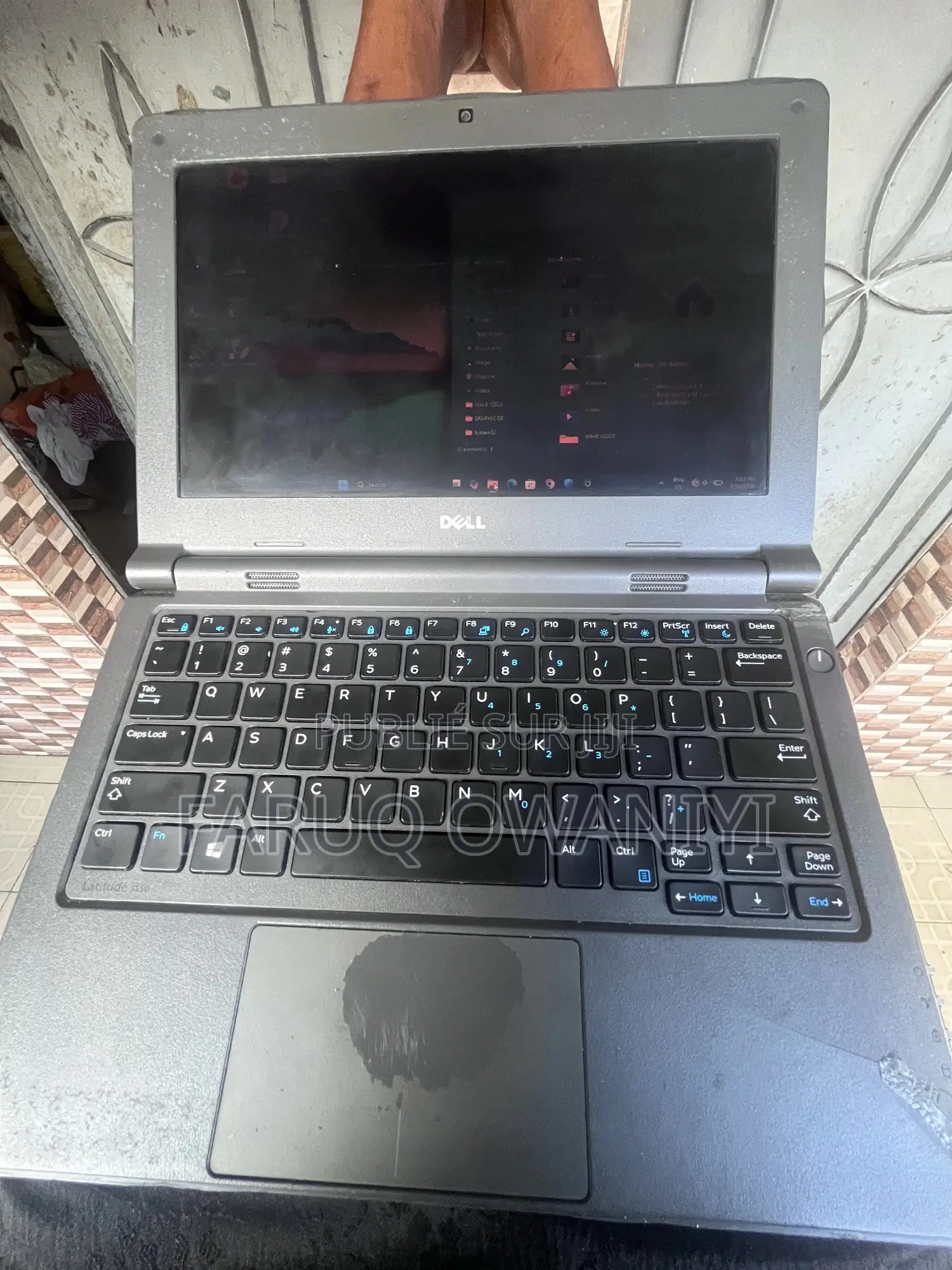 Ordinateur portable Dell Latitude 3180 4GB Intel Core i5 HDD 500GB