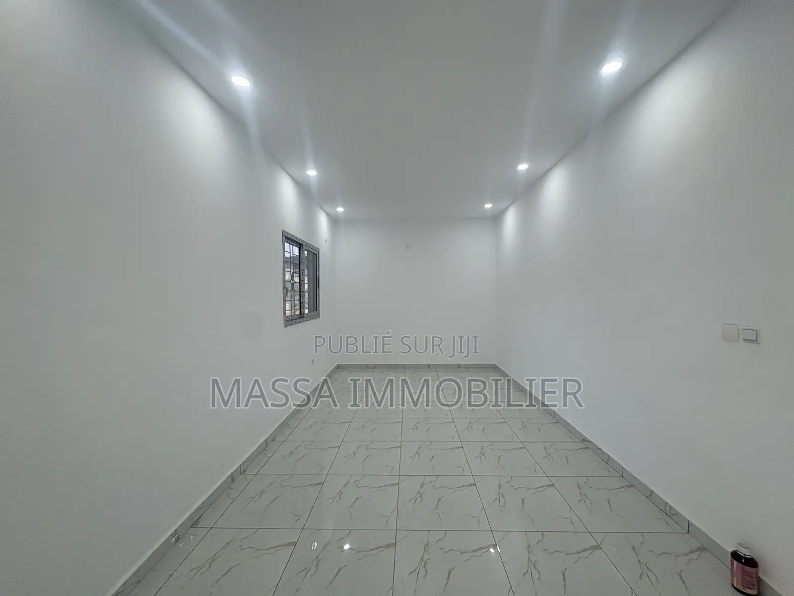 5chbre Villa dans Massa Immobilier, Deux Plateaux à Louer