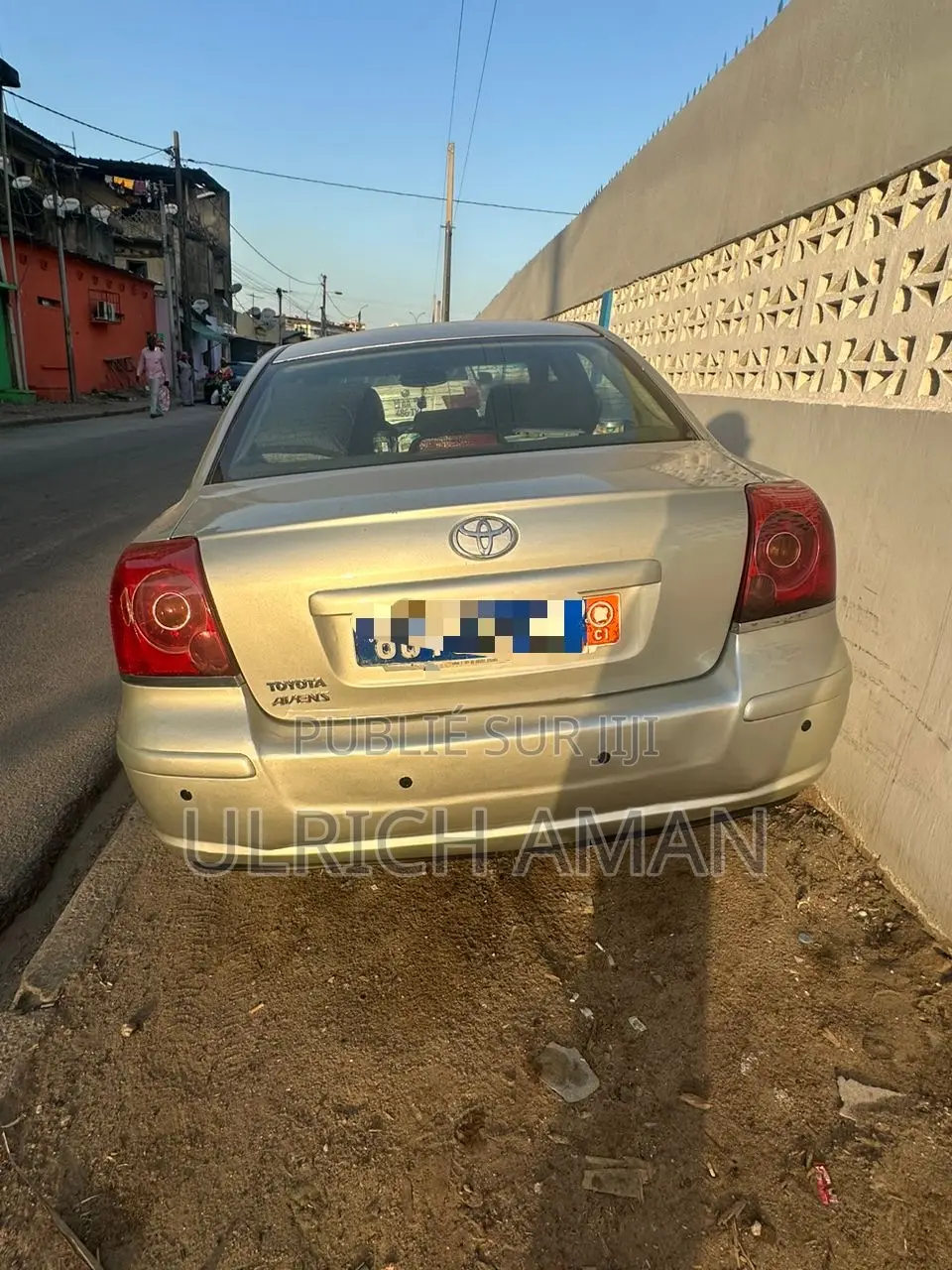 Toyota Avensis 2018 Gris