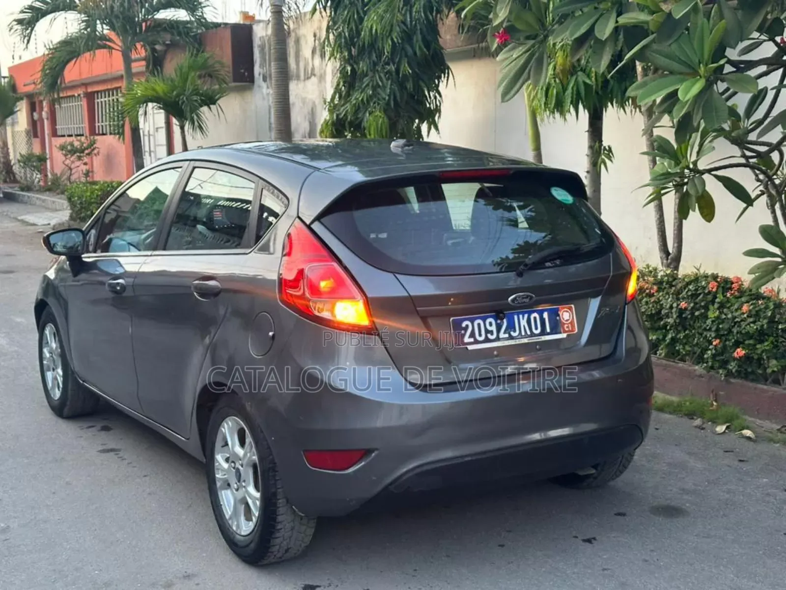 Ford Fiesta 2015 Gris