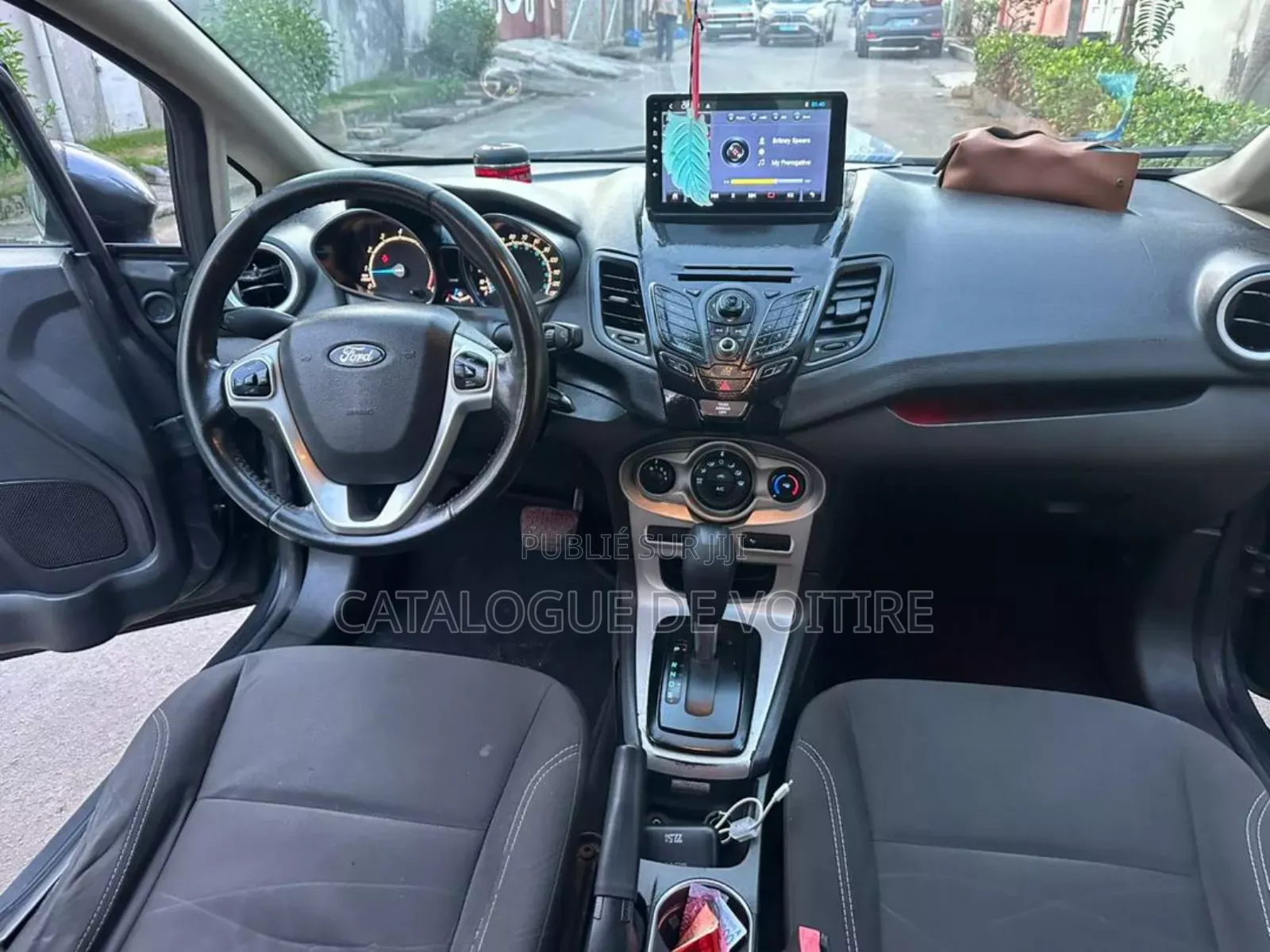 Ford Fiesta 2015 Gris