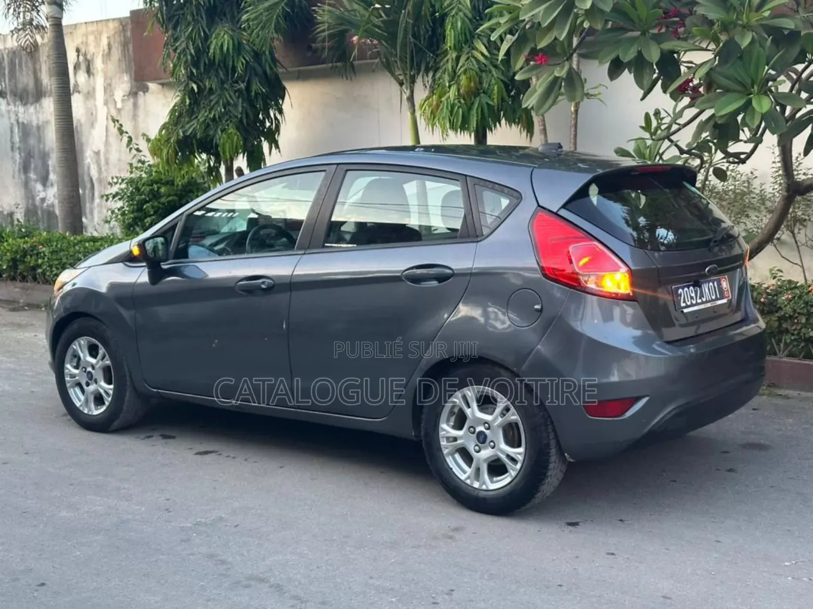Ford Fiesta 2015 Gris