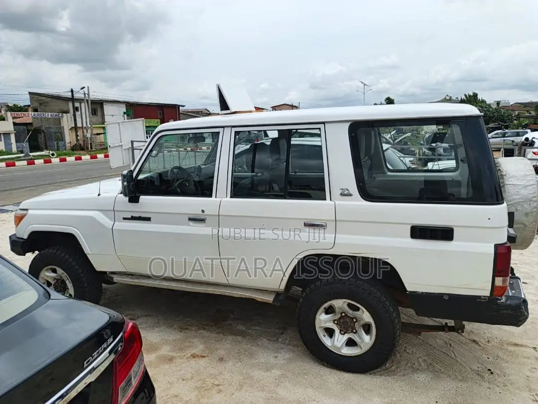 Toyota Land Cruiser Prado 4.0 Petrol GX-L 2022 Blanc