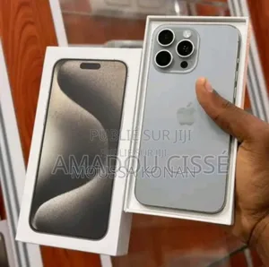 Nouveau Apple iPhone 15 Pro Max 256 GB Gris