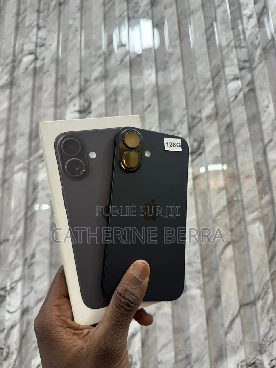 Nouveau Apple iPhone 16 128 GB Noir