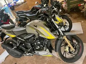 Nouveau TVS Apache 180 RTR 2025 Autre