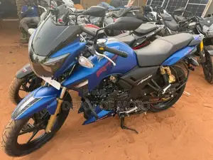 Nouveau TVS Apache 180 RTR 2023 Bleu